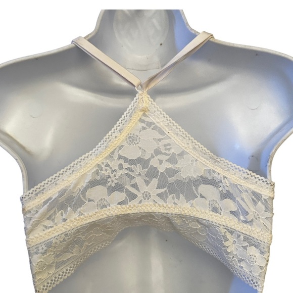 Victoria's Secret Lace Bralette‎ - Picture 3 of 5